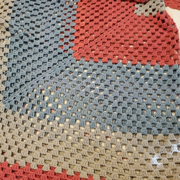 Vintage 70s Rose Blue and Gray Crocheted Afghan Blanket 84 by 84 - Picture 4 of 4